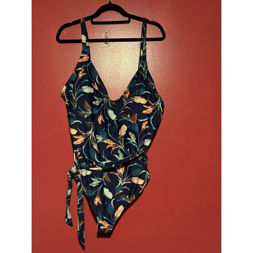 Lush Leaves Navy Floral Tummy Panel One Piece Swimsuit Size 24W
